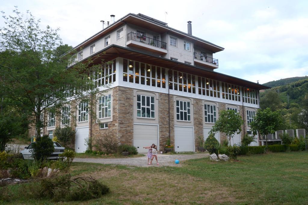 Hotel A Veiga Samos Exterior foto